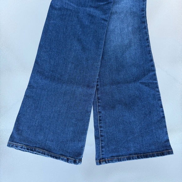 1822 Denim Mid-Rise Boot Cut Stretch Jeans ~ Size 12 - Picture 5 of 8